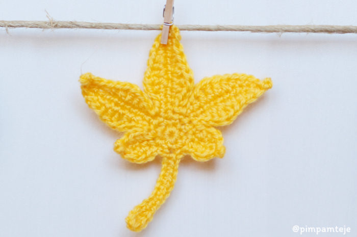 Patrón hoja de ganchillo modelo D