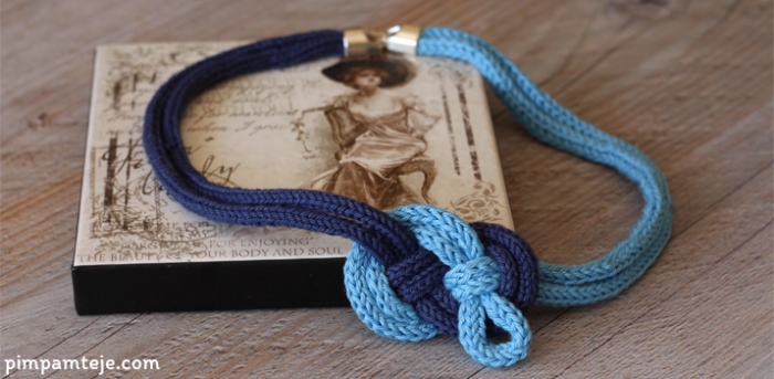 Colgante tejido con tricotín